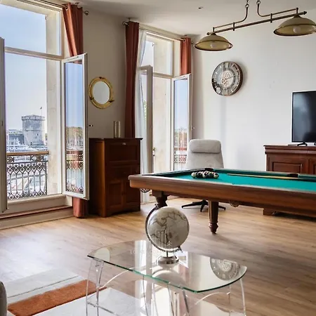 1ere Loge Vieux-port • Meuble Tourisme 4* & Clim Appartamento