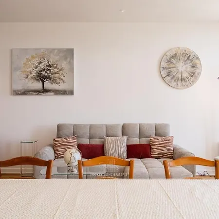 1ere Loge Vieux-port • Meuble Tourisme 4* & Clim *