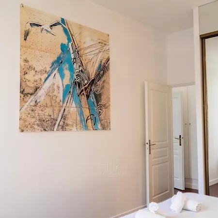 Апартаменты 1ere Loge Vieux-port • Meuble Tourisme 4* & Clim *